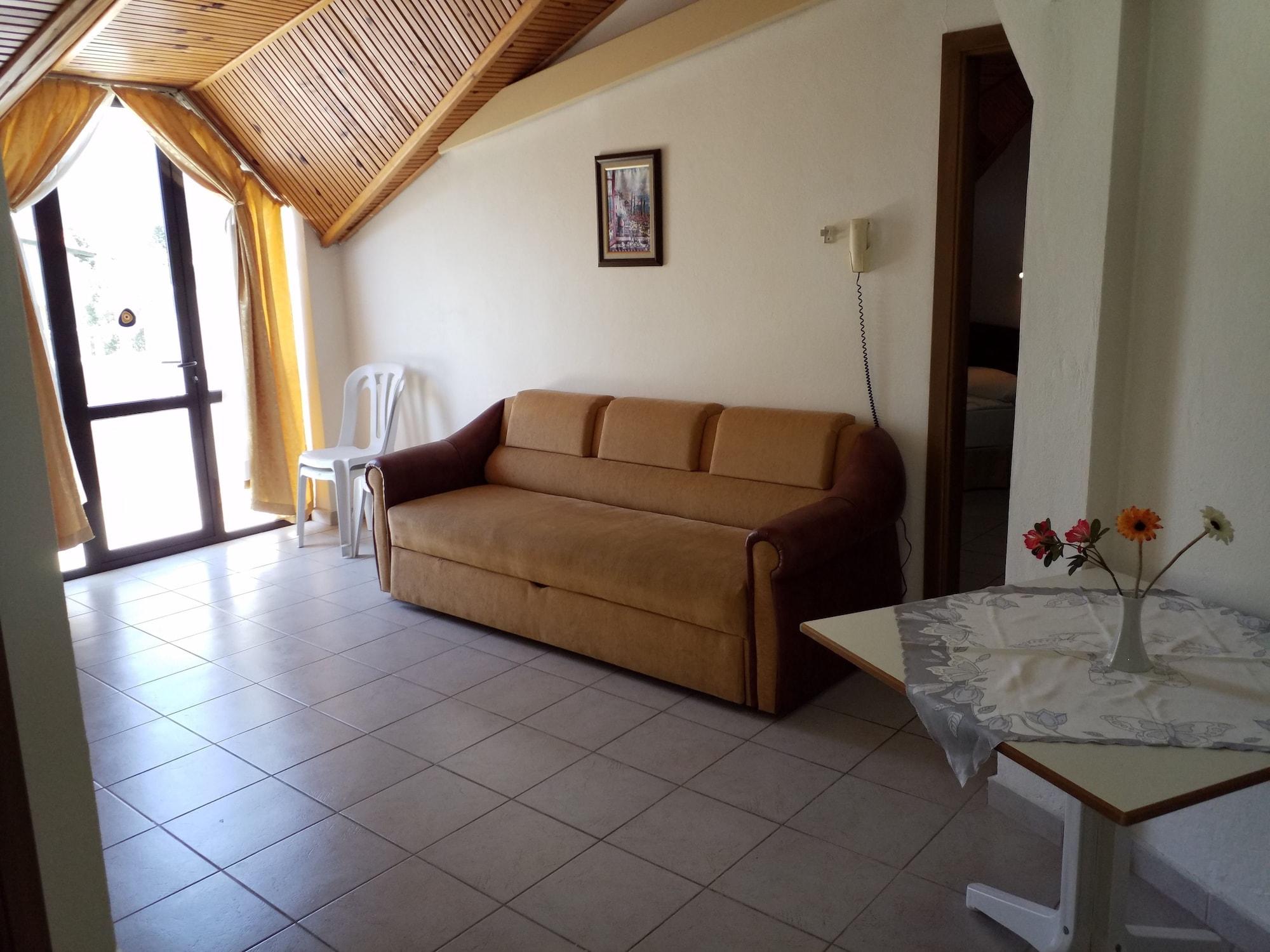 Aparthotel Kamelya